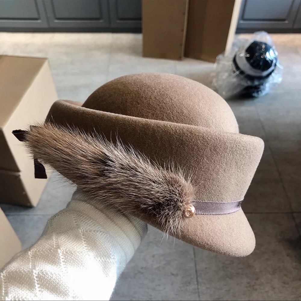 Winter hat - Picture 3 of 3
